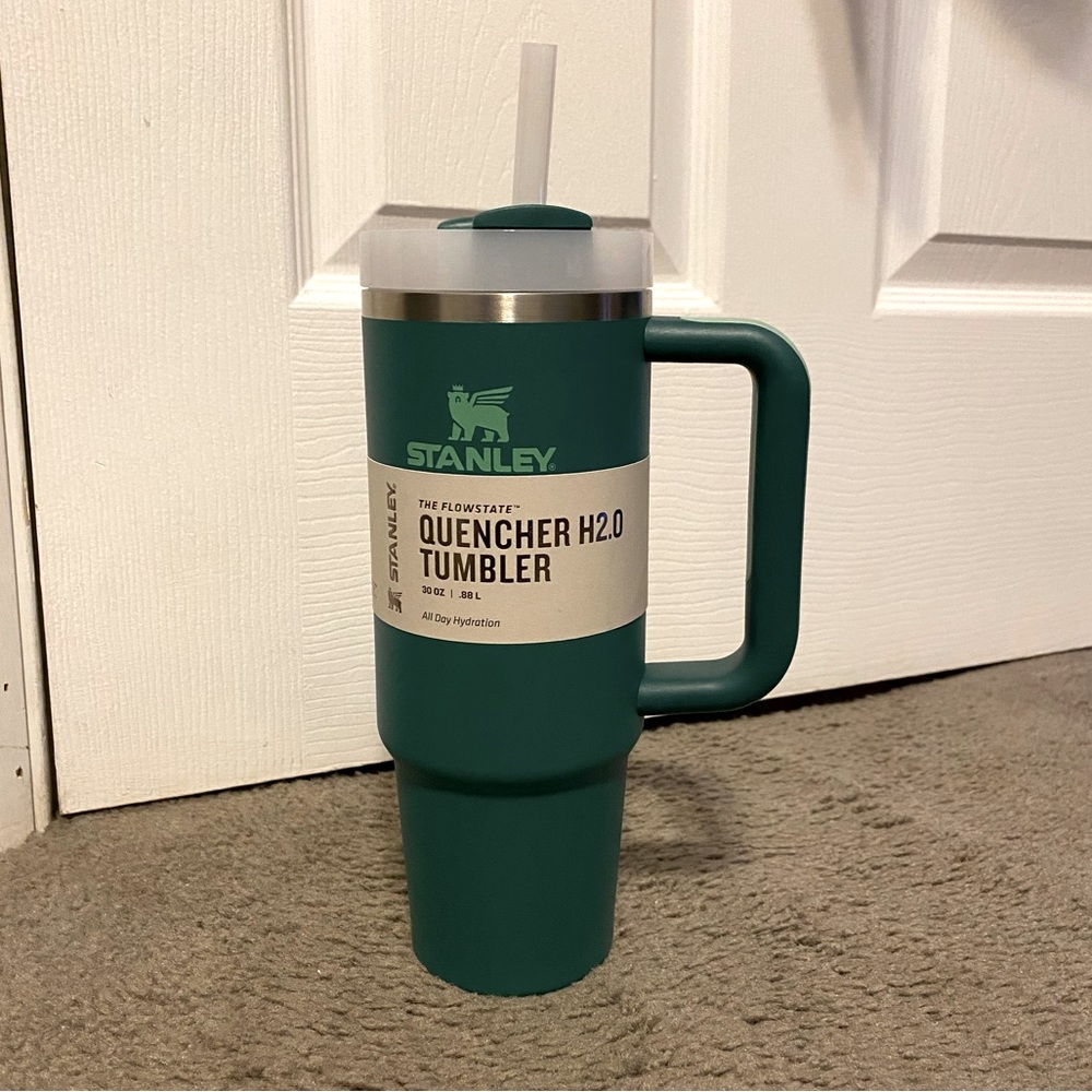 Green Stanley Cup Green - Brand New